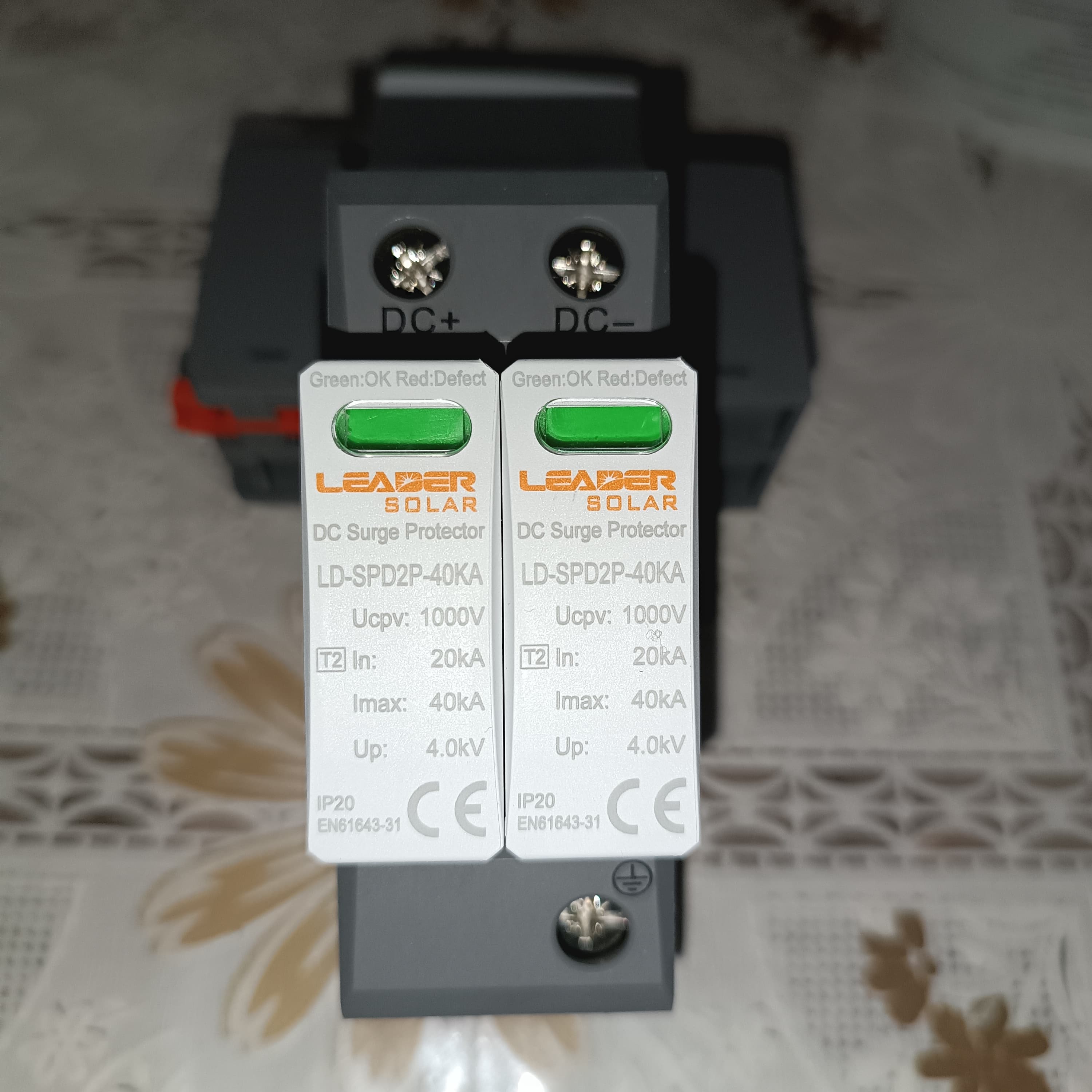 LEADER SOLAR УЗИП DC 1000V